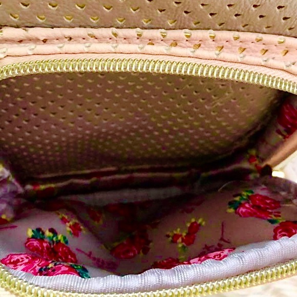 [SOLD] Betsey J. Two-Tone Hearts Mini Backpack - Picture 11 of 12